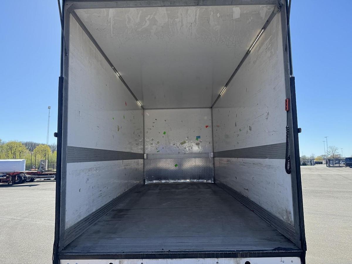 God Volvo FL 210  4x2 Lukket kasse Euro 6