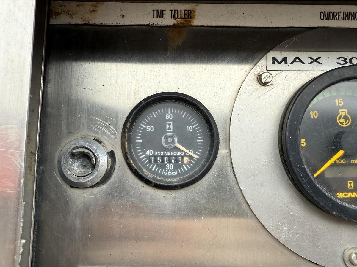 God 1999 Mercedes Actros 4140 8x4 KOKS MEGAVAC 8000 ADR 13.500 l. Rustfri stål