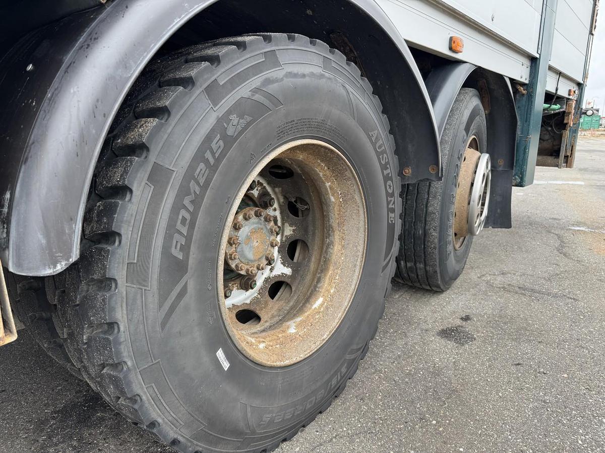 God 2004 Volvo FM9 380 6x2*4 Dyretransport