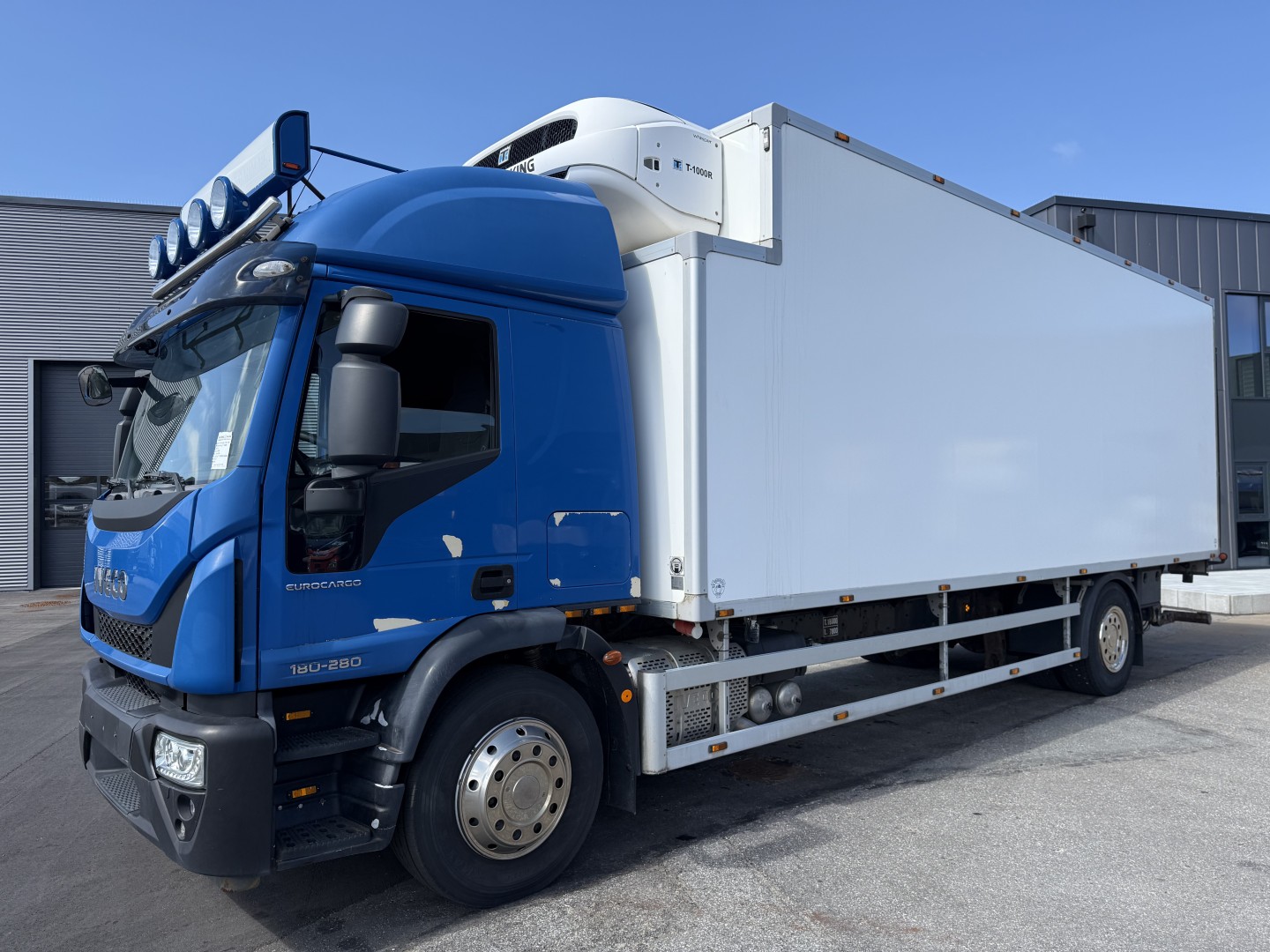 God Iveco EuroCargo 180-280 4x2 Thermo King T-1000R