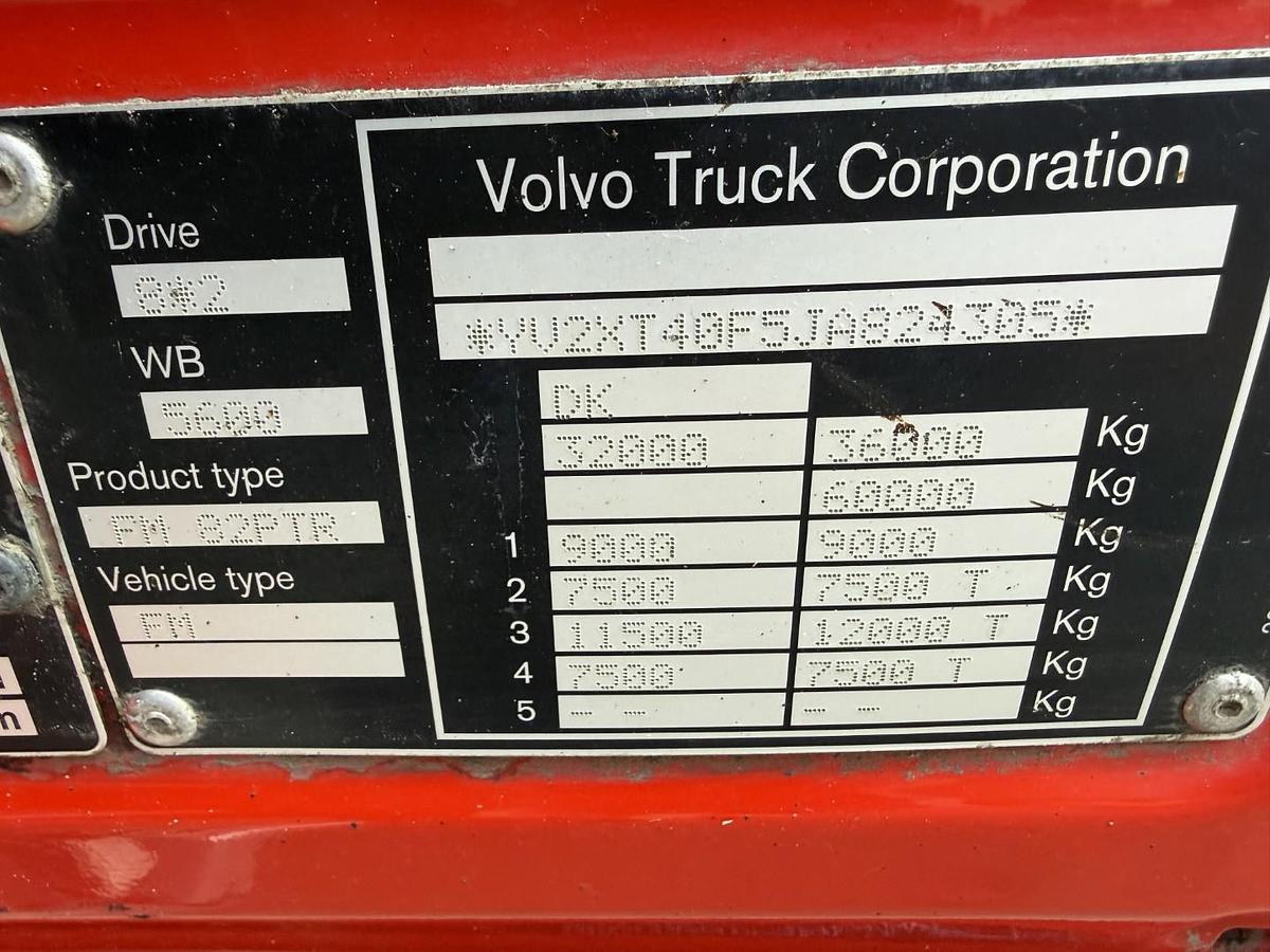 God 2018 Volvo FM500 8x2 Pusher tridem Hiab 099 B3 Radio