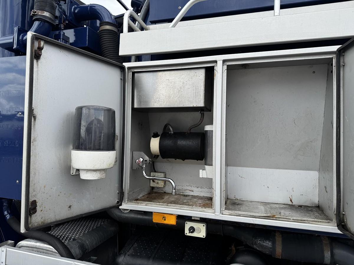 God Mercedes Actros 2636 6x4 RHD Hvidtved Larsen Flexline 312