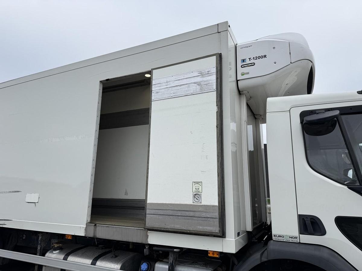 God 2017 Volvo FE320 6x2*4 Thermo King T-1200R Spectrum 9,80 m.