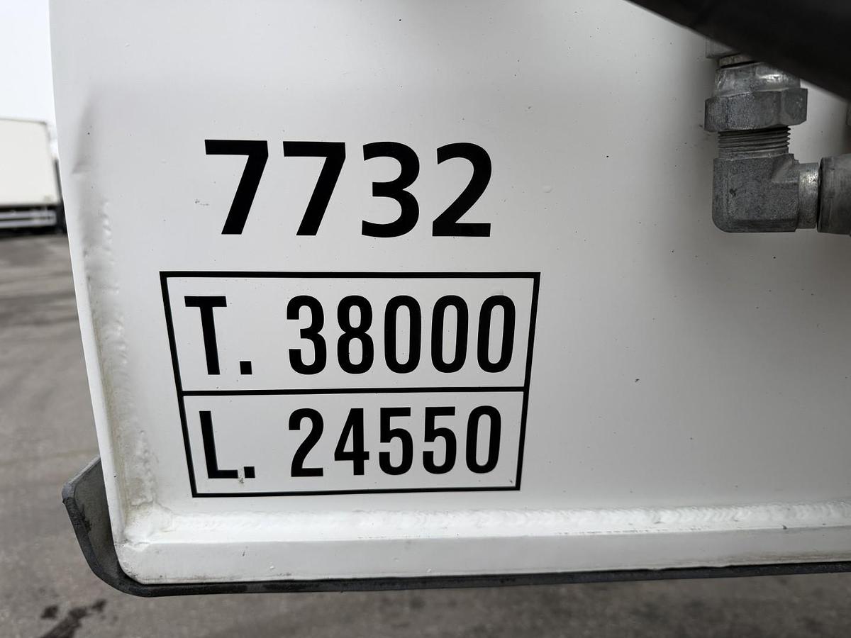 God 2007 HMK Bilcon TS2 33.000 l. ADR