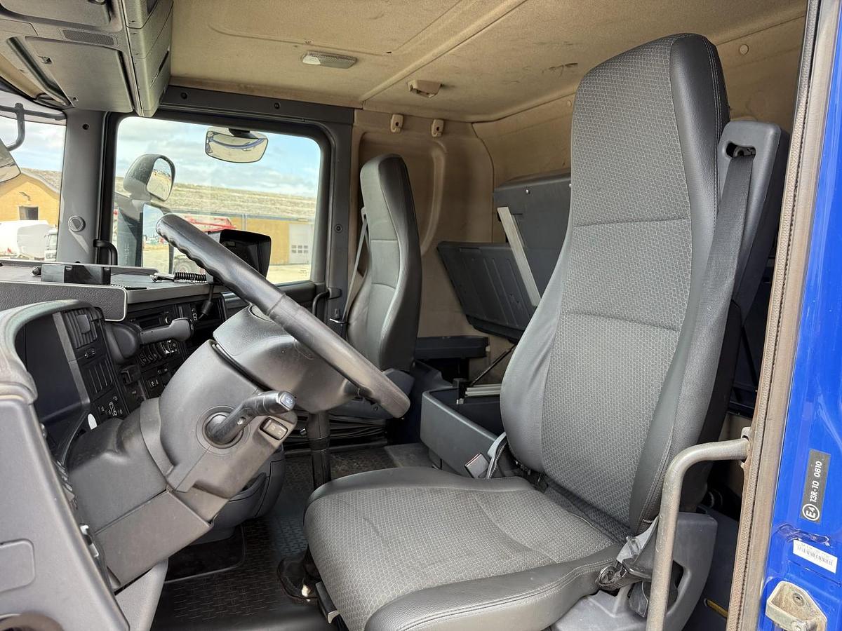 God 2011 Scania R420 8x4*4 Disab Centurion P10 Tørsuger