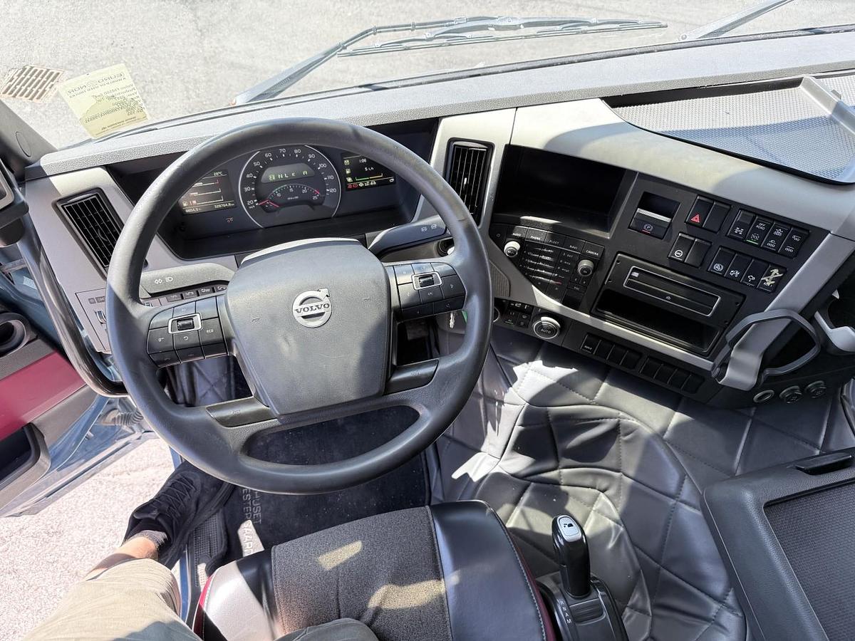 God Volvo FM 500 8x4 Pushertridem Tipbil