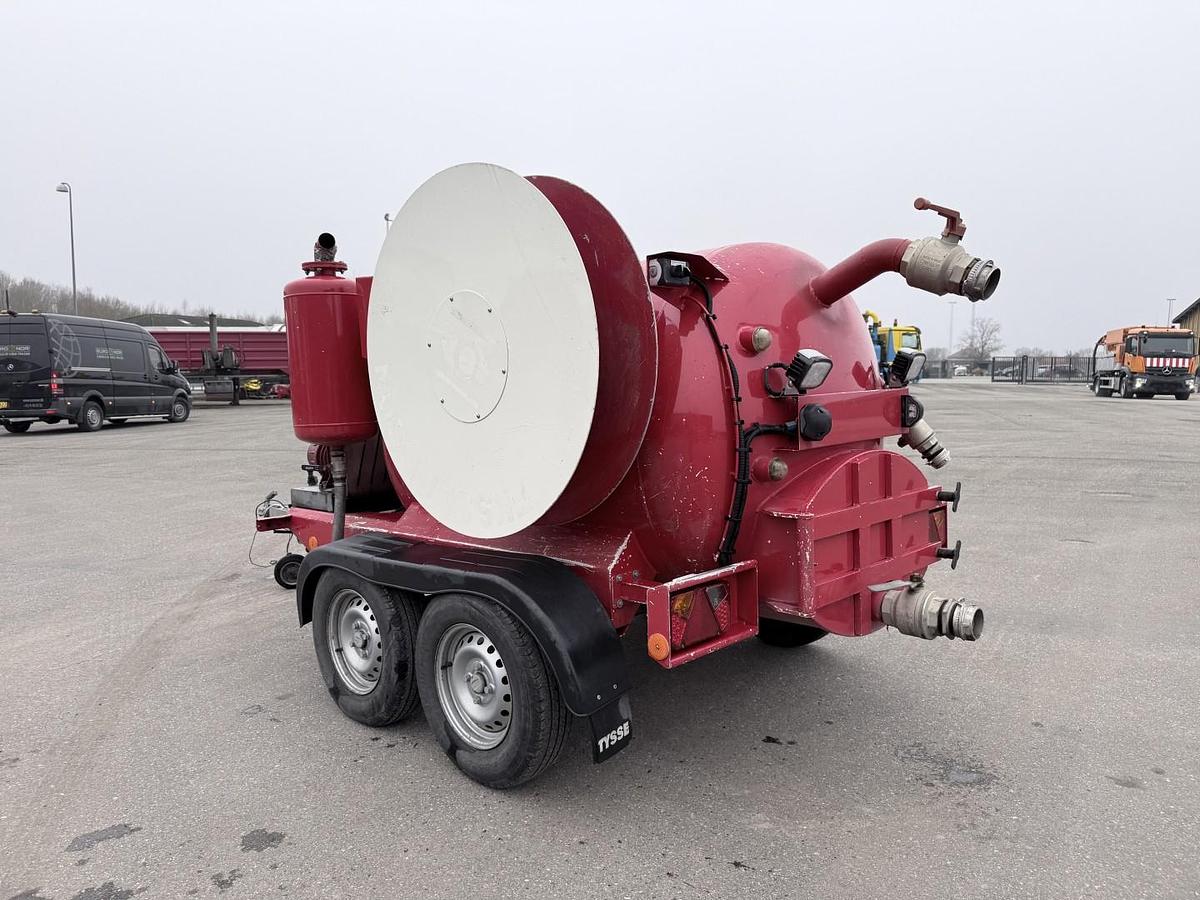 God 2021 Tysse Nomek Minislamsuger / 1500 L Rustfri tank Trailer