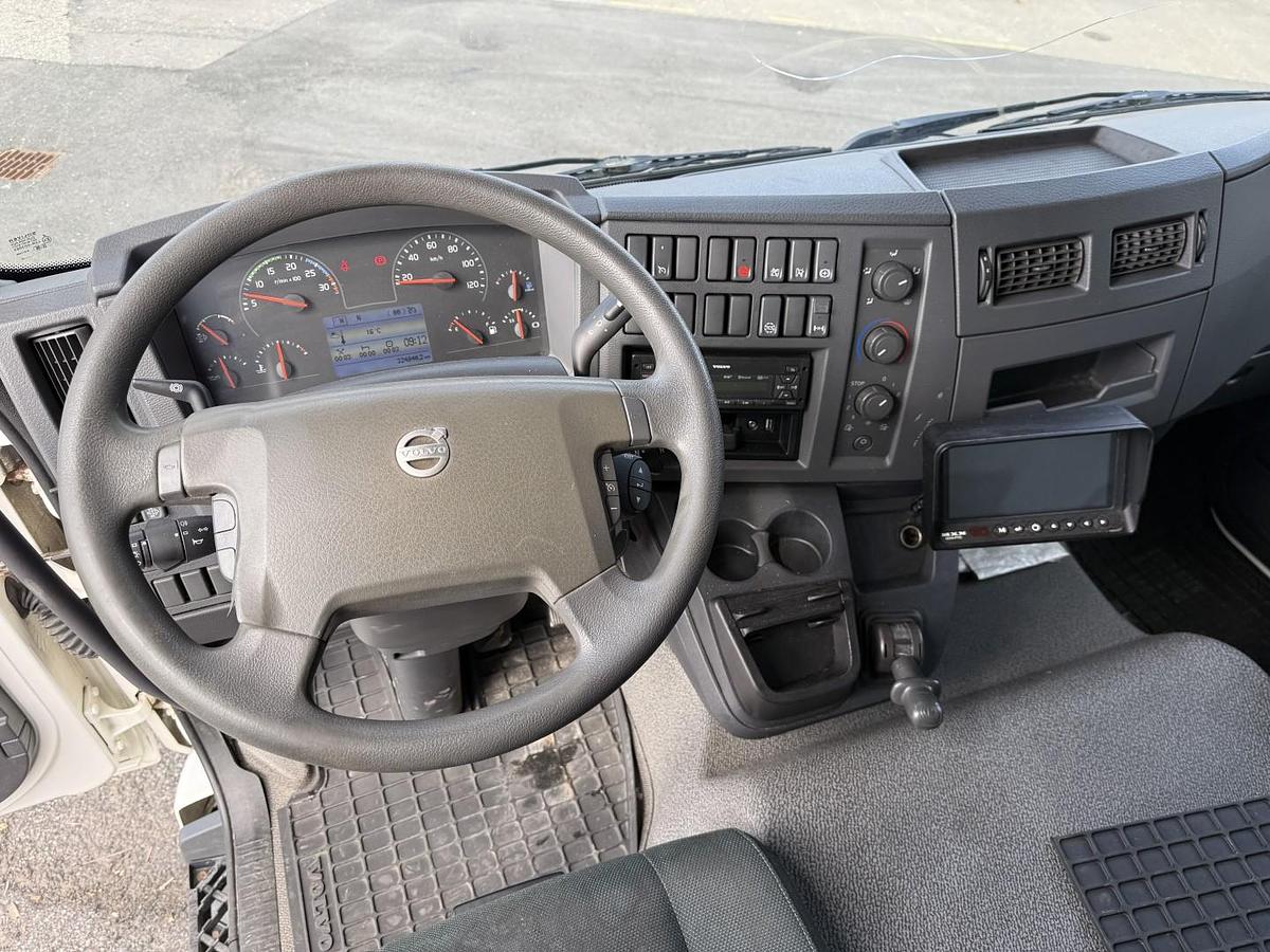 God Volvo FL 210  4x2 Lukket kasse Euro 6