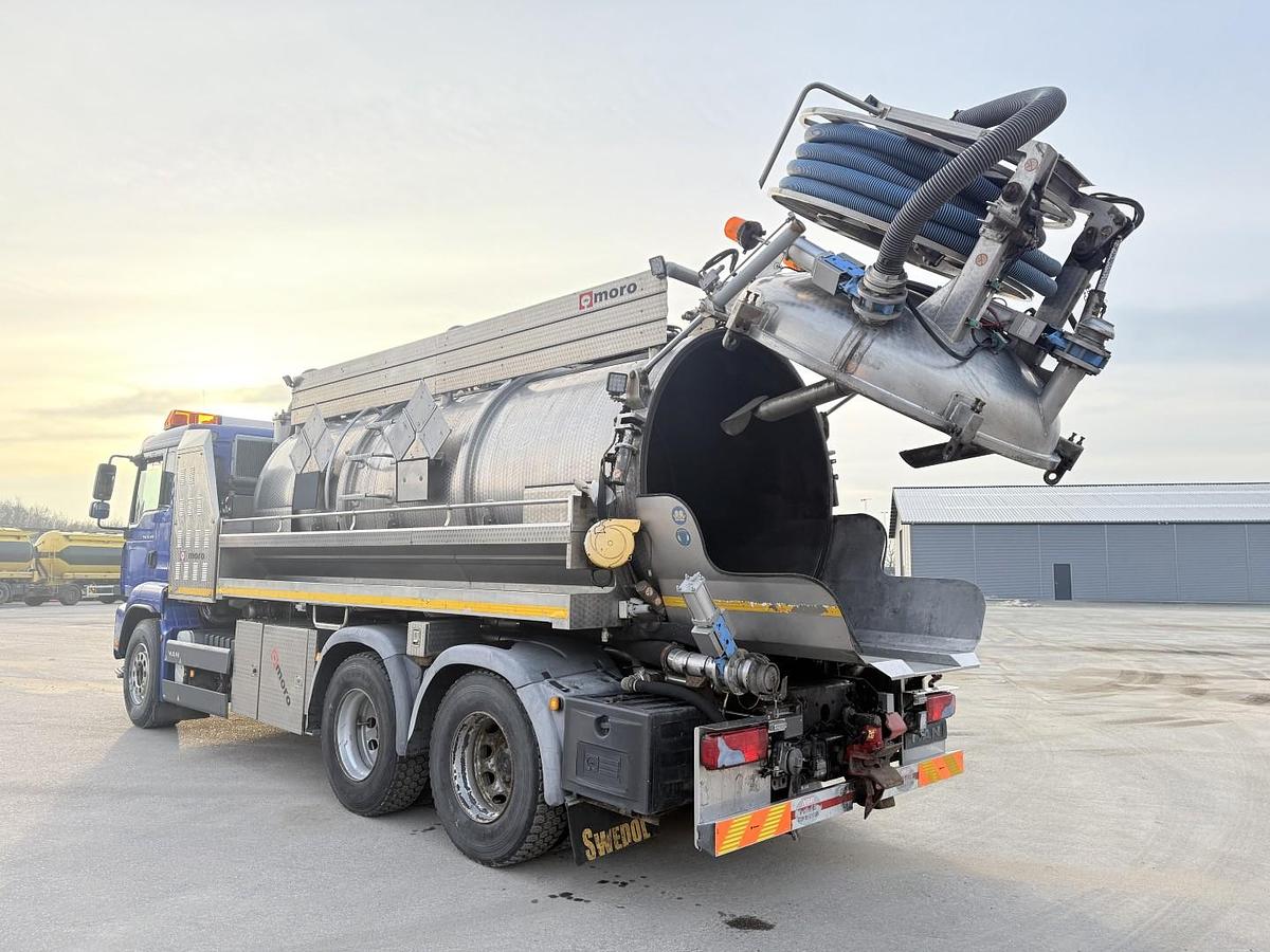 God 2007 MAN TGA 26.400 6x4 Moro 13.700 l. Rustfri