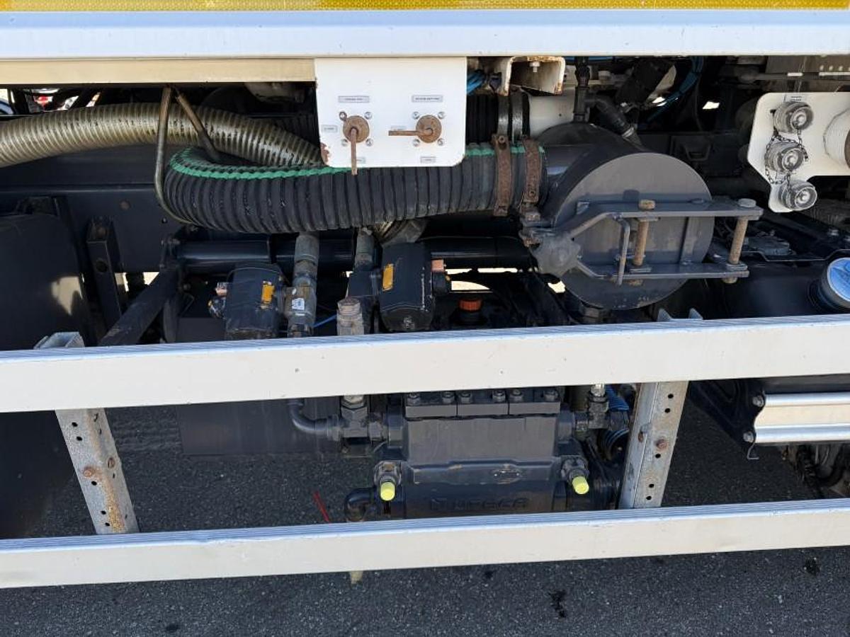 God Scania P360 EURO 6 6x4 Hvidtved Larsen FlexLine 312