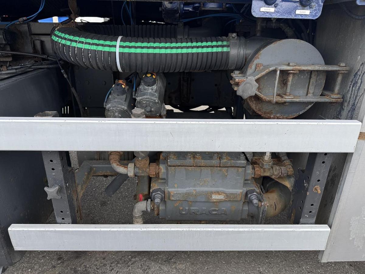 God Mercedes Actros 2636 6x4 RHD Hvidtved Larsen Flexline 312