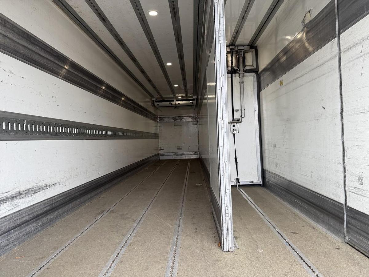 God 2017 Volvo FE320 6x2*4 Thermo King T-1200R Spectrum 9,80 m.