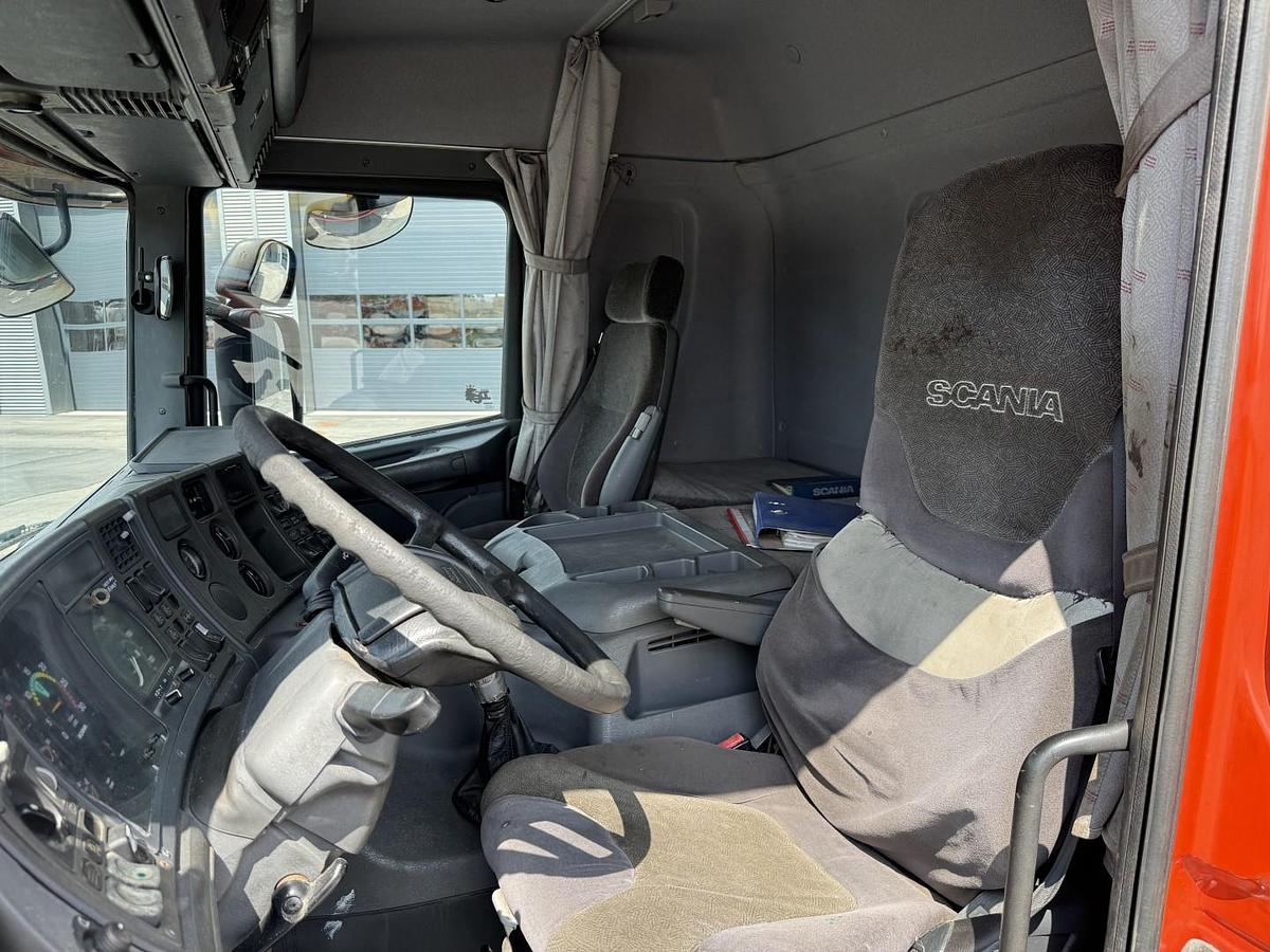 God Scania P94/260 4x2 NZ SLS590 Kombi 8.400 l.