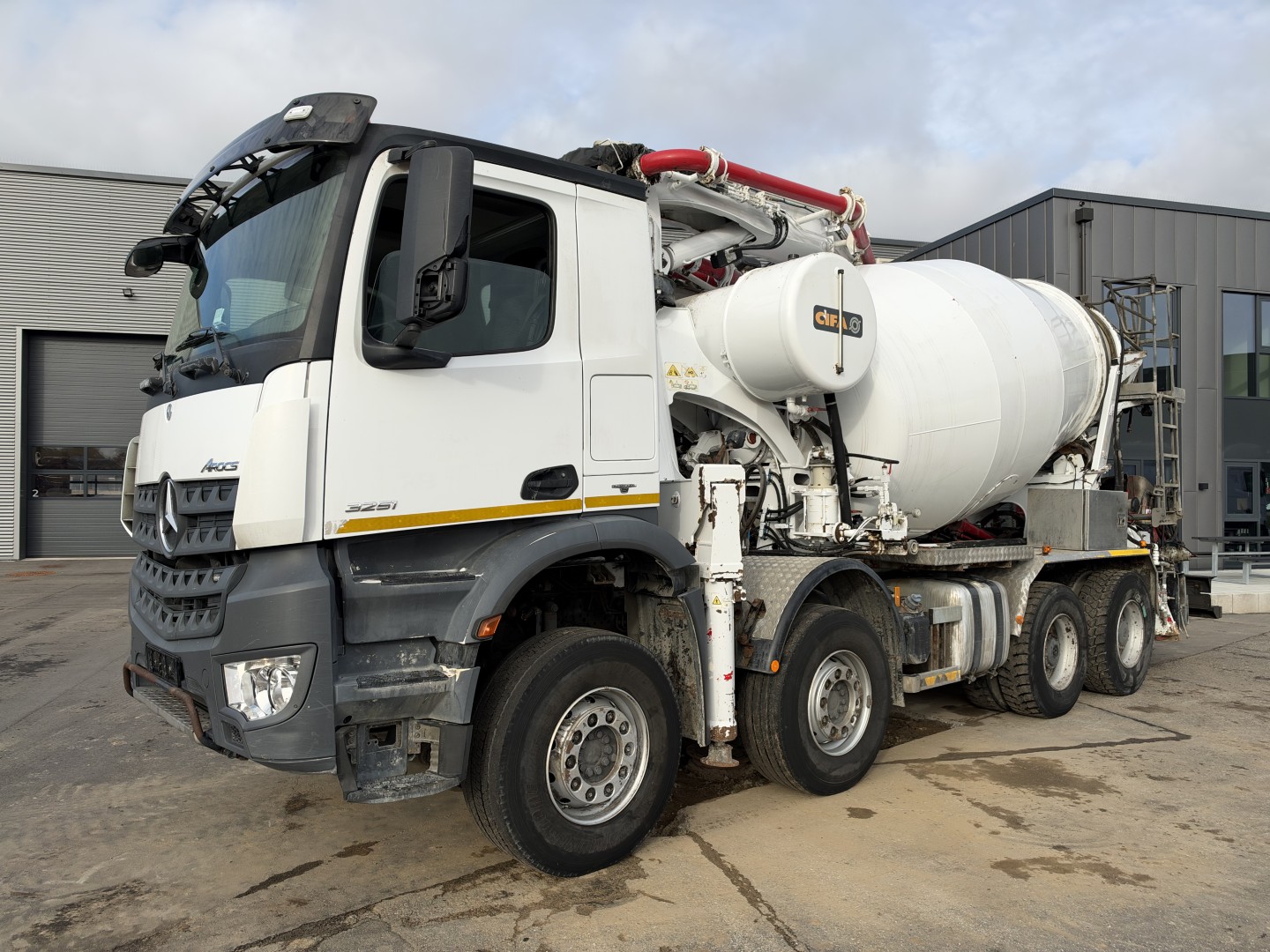 God 2015 Mercedes Arocs 3251 8x4 CIFA Magnum MK 28,4 L Pumi