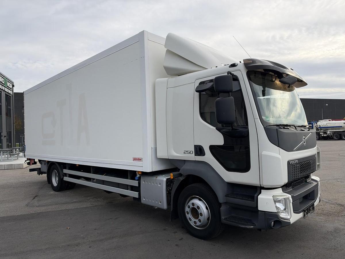 Meget god Volvo FL250 4x2 Lukket kasse 7,45 m. Euro 6