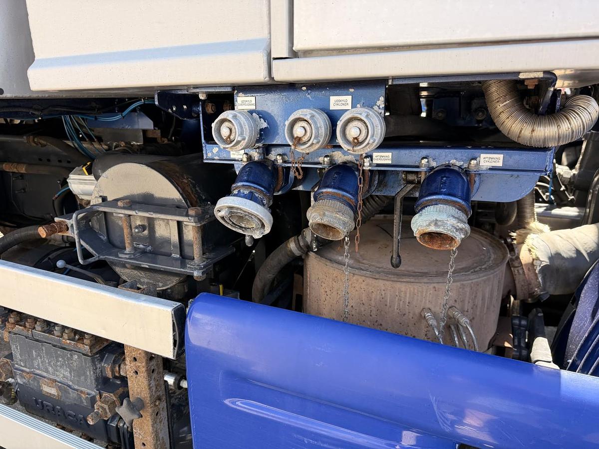 God Scania P310 4x2 Hvidtved Larsen Flexline 207