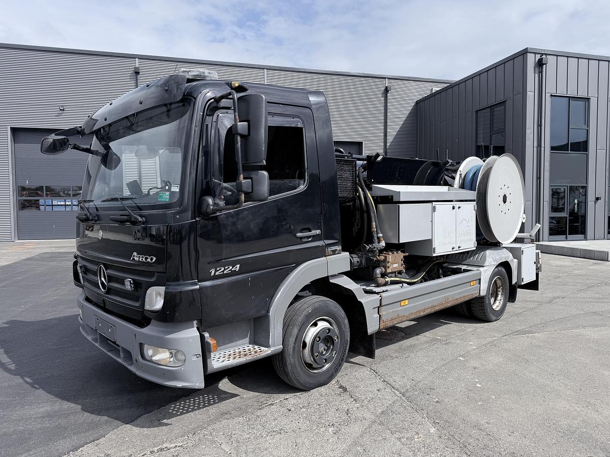 God Mercedes Atego 1224 4x2 Hvidtved Larsen Cityflex 204