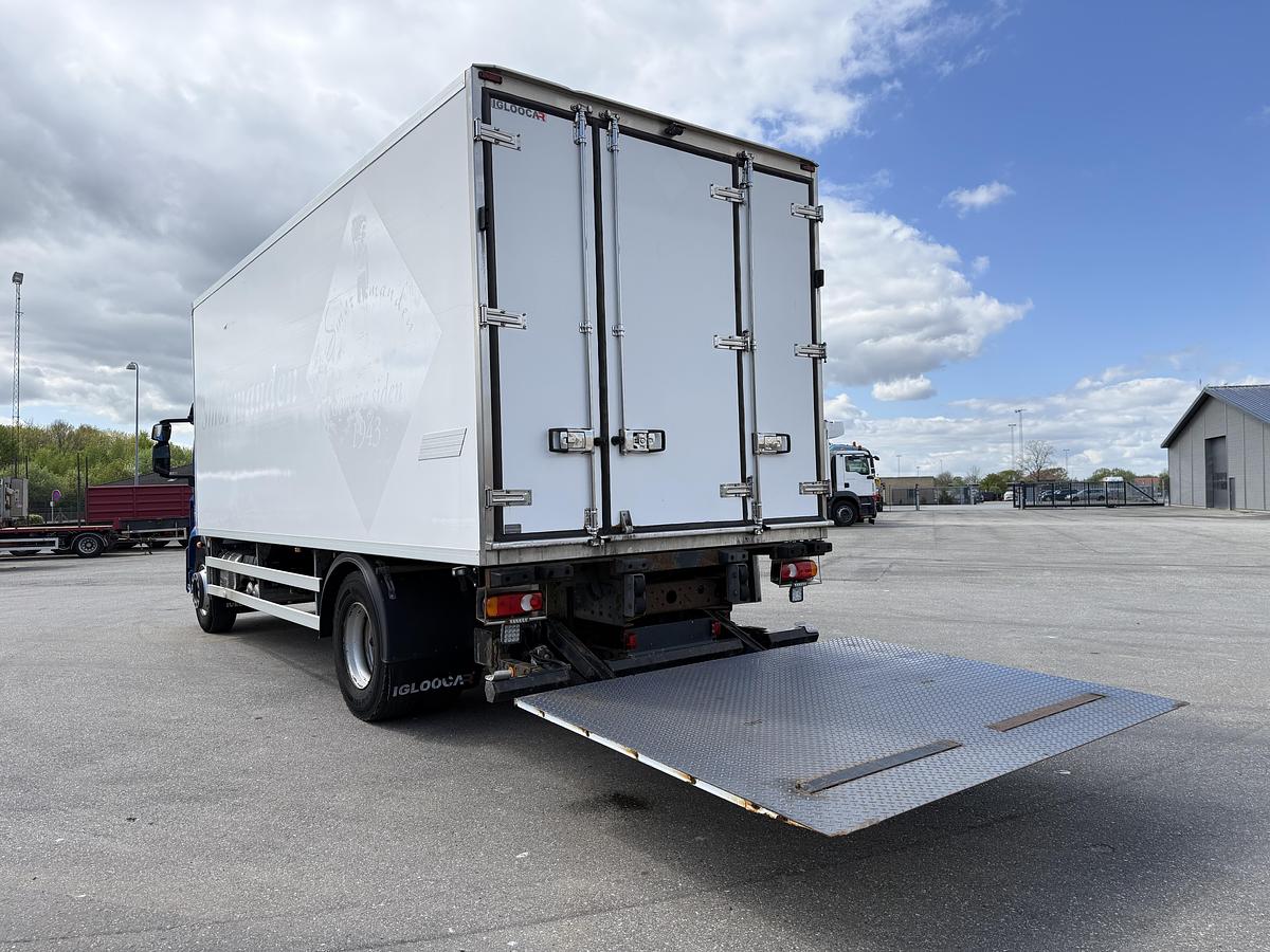 Meget god 2016 Iveco EuroCargo 180E320 4x2 Carrier Supra 850 Silent