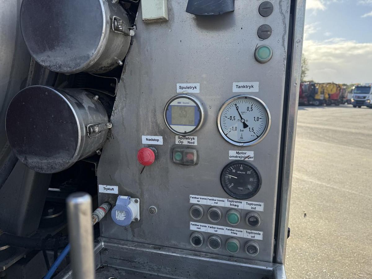 Meget god MAN TGM 14.250 4x2 VM-Tarm 4.000 l. Rustfri stål PED Kombi