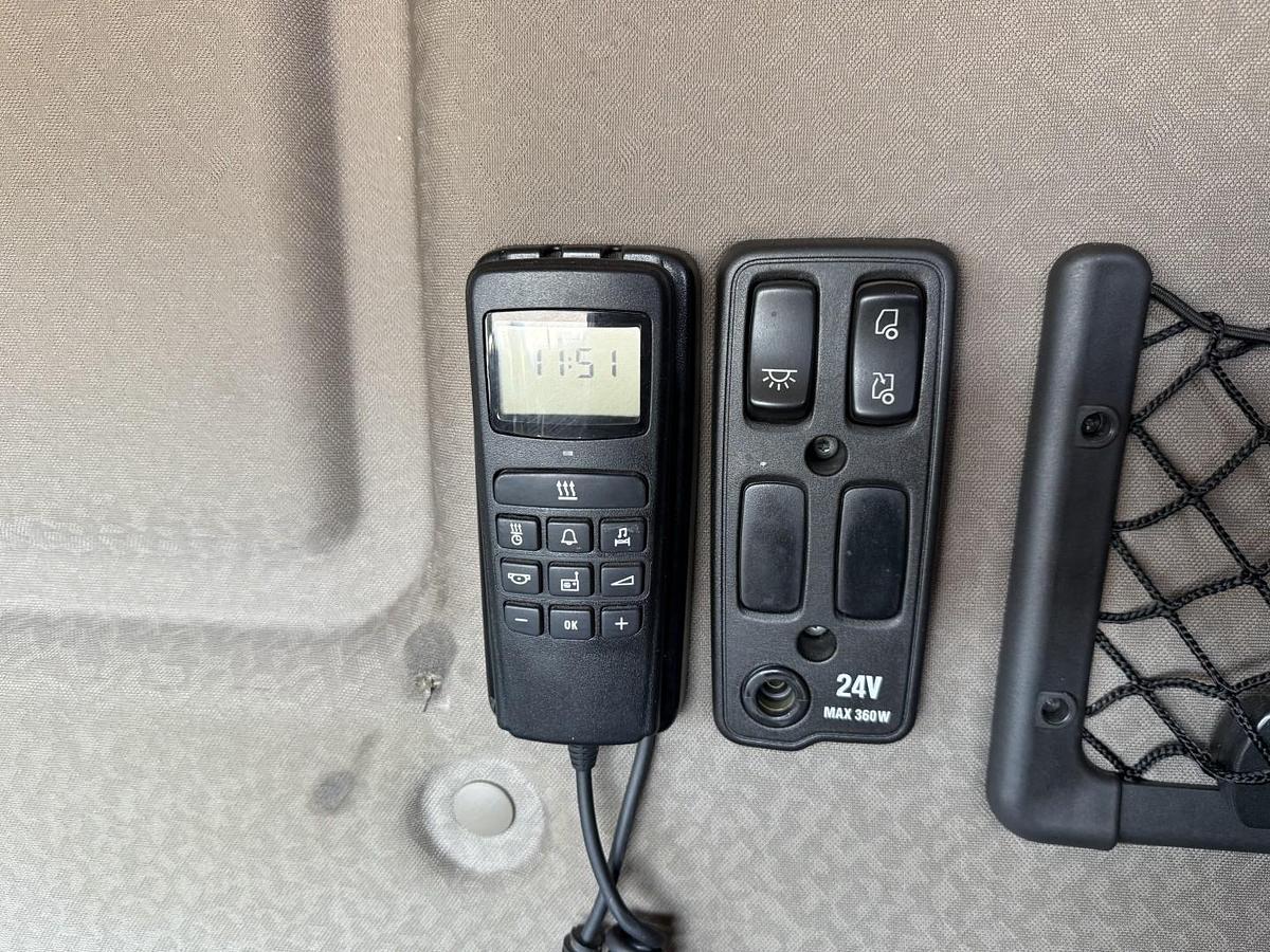 God 2015 Scania R580 8x4*4 Kesla 21127