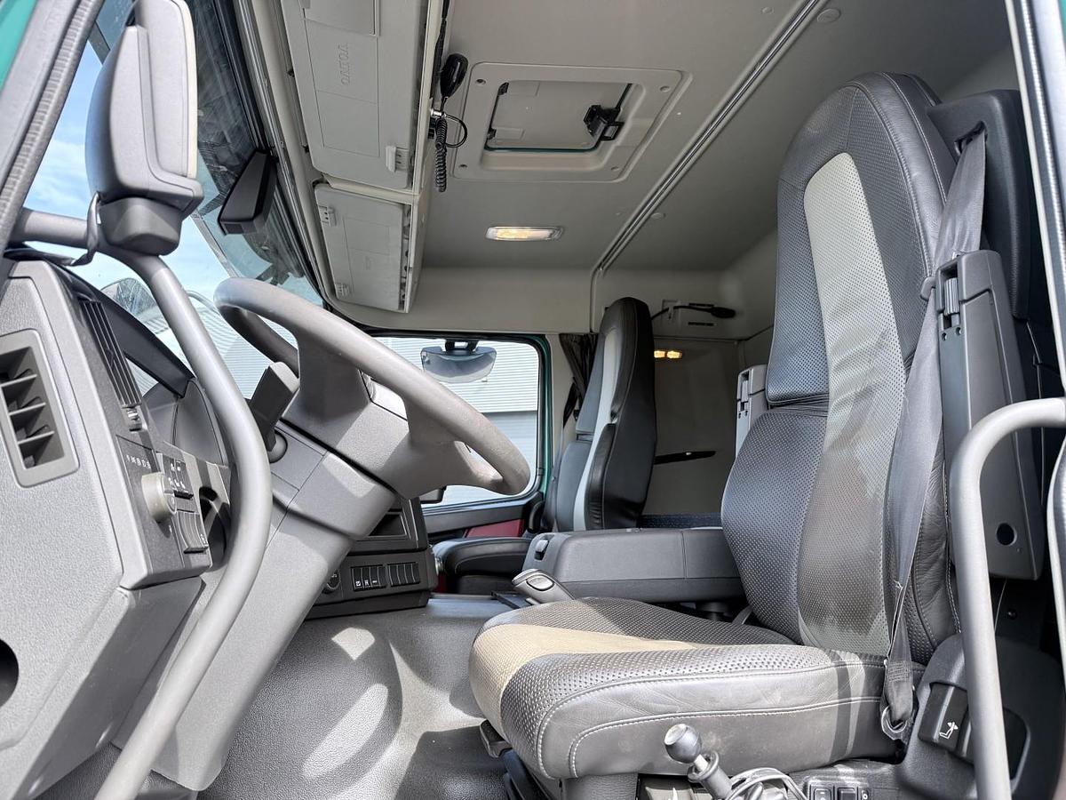 God 2019 Volvo FMX500 8x4 med løftbogie HMF Pendeltip