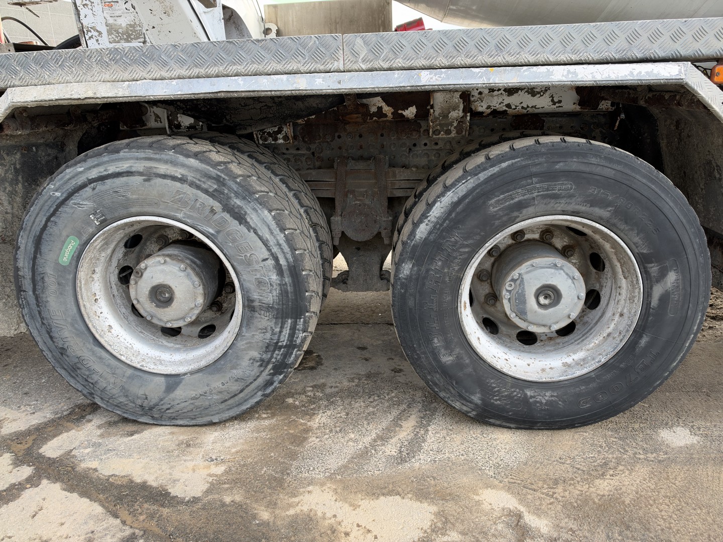 God 2015 Mercedes Arocs 3251 8x4 CIFA Magnum MK 28,4 L Pumi