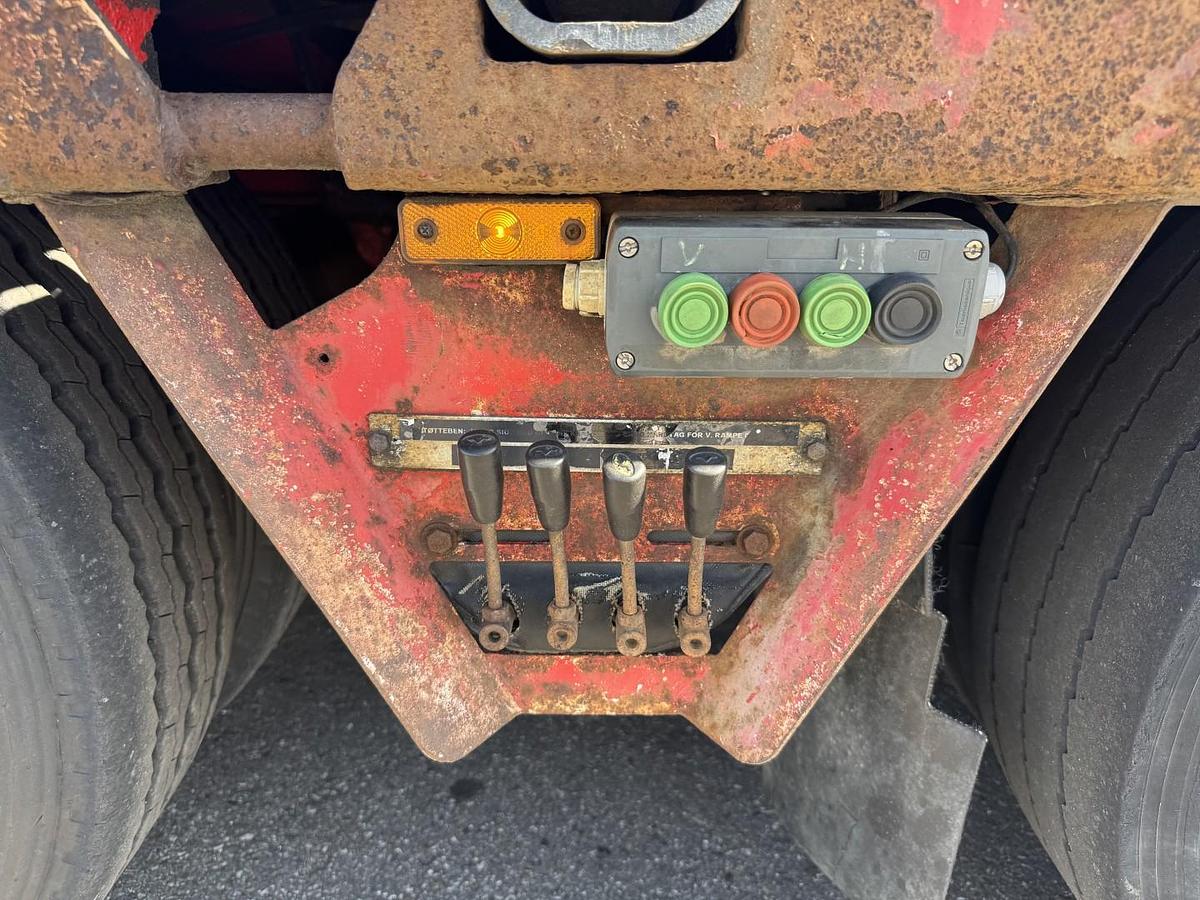 God Kel-Berg / Faymonville 4 akslet Udtræks Maskintrailer