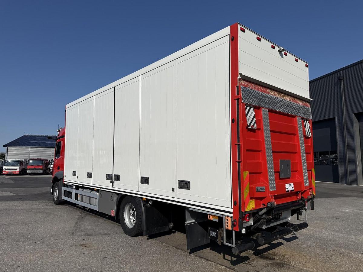 Meget god 2020 Mercedes Actros 1832 4x2 Sideåbning 8,0 m