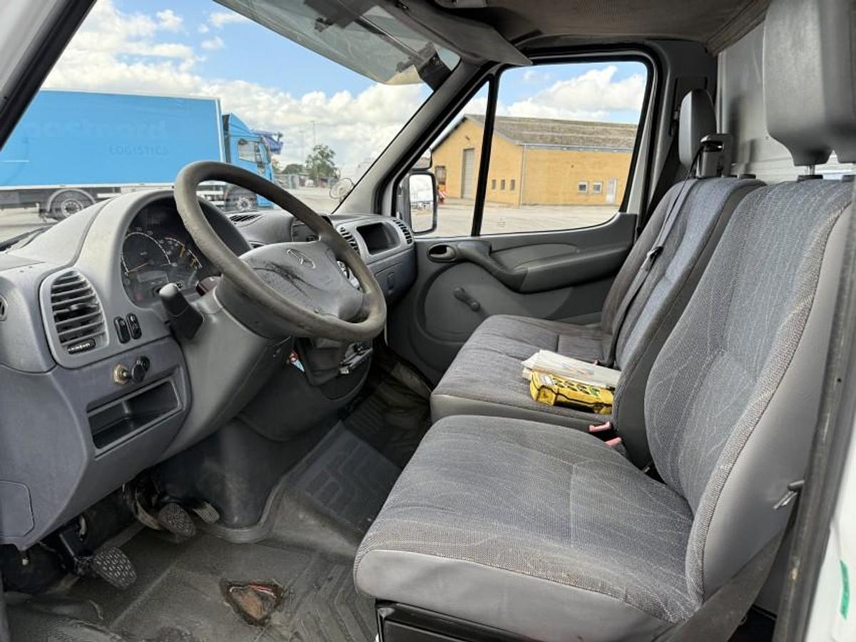 God 2002 Mercedes Sprinter 906 Cappellotto Combi 600