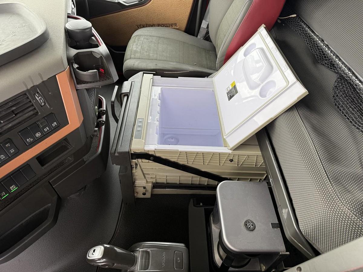 God 2020 Volvo FH460 6x2 Globetrotter Euro 6