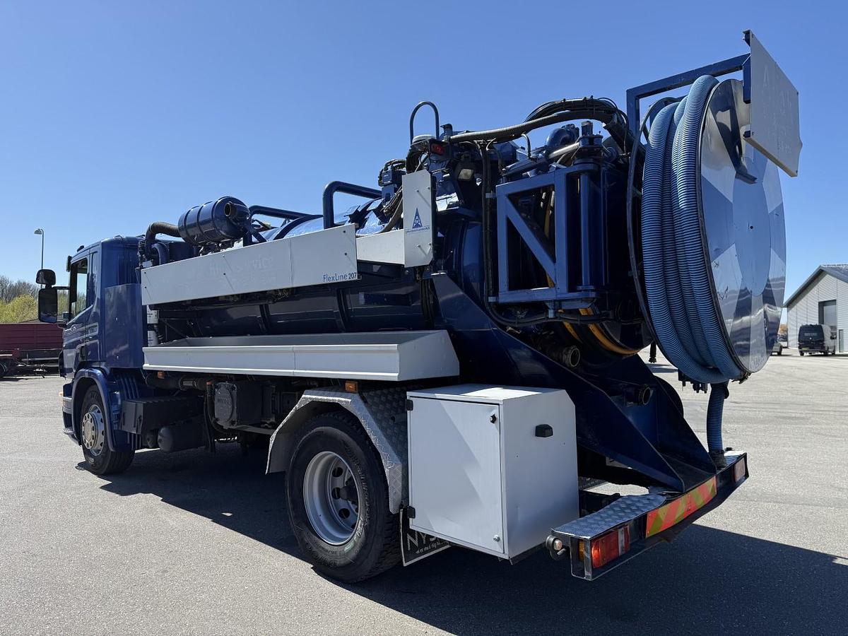 God 2005 Scania P310 4x2 Hvidtved Larsen Flexline 207