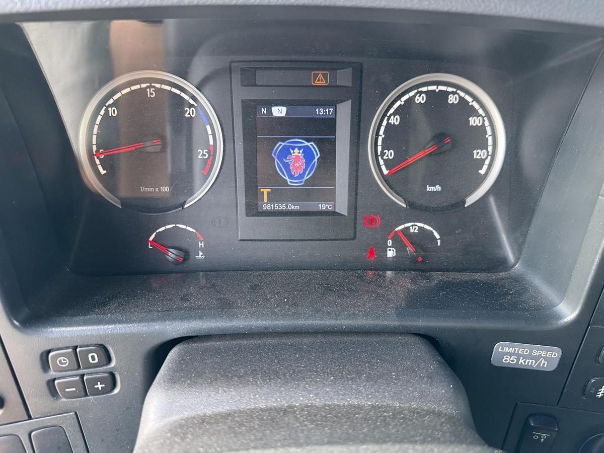 God 2010 Scania P400 8x2*6 24.000 l. ADR Euro 5