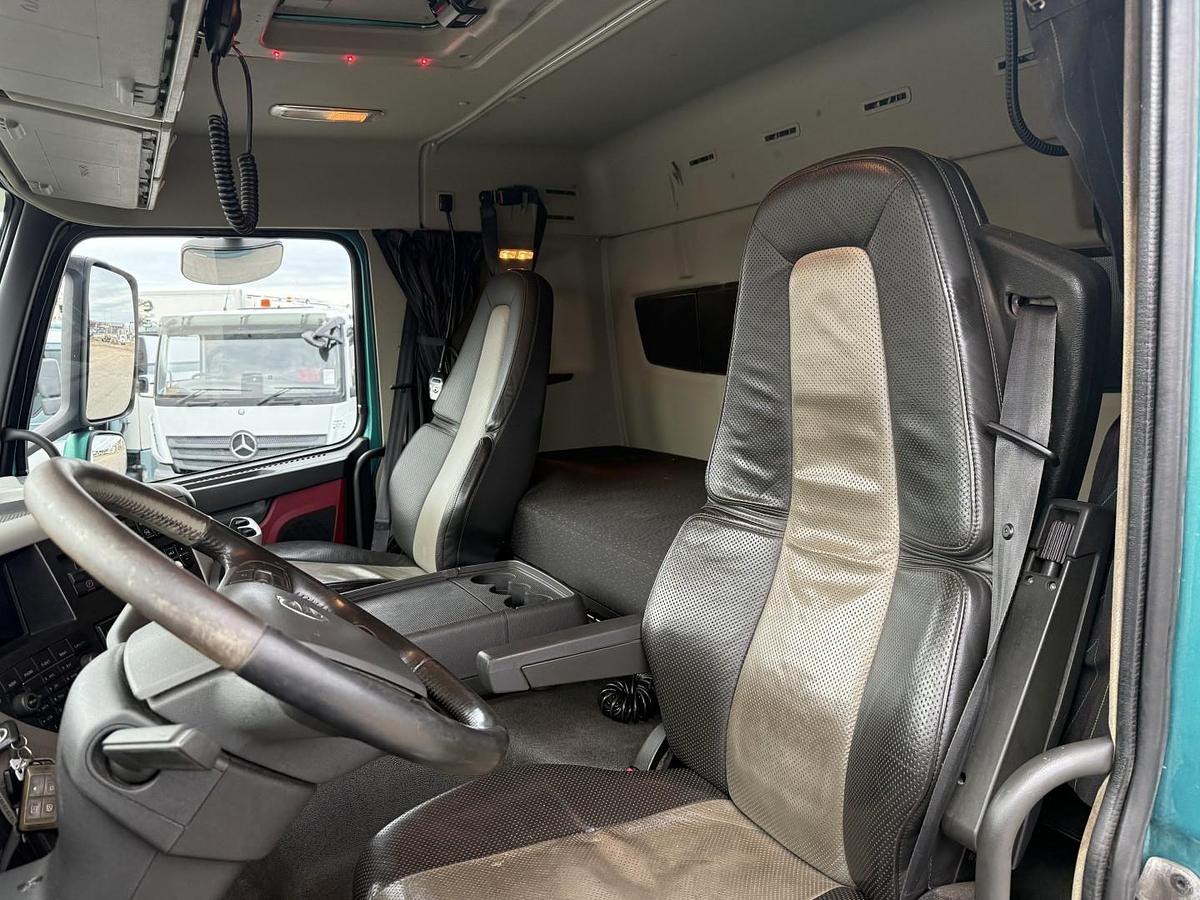 God 2014 Volvo FM330 6x2*4 Carrier Supra 1050 Nordic