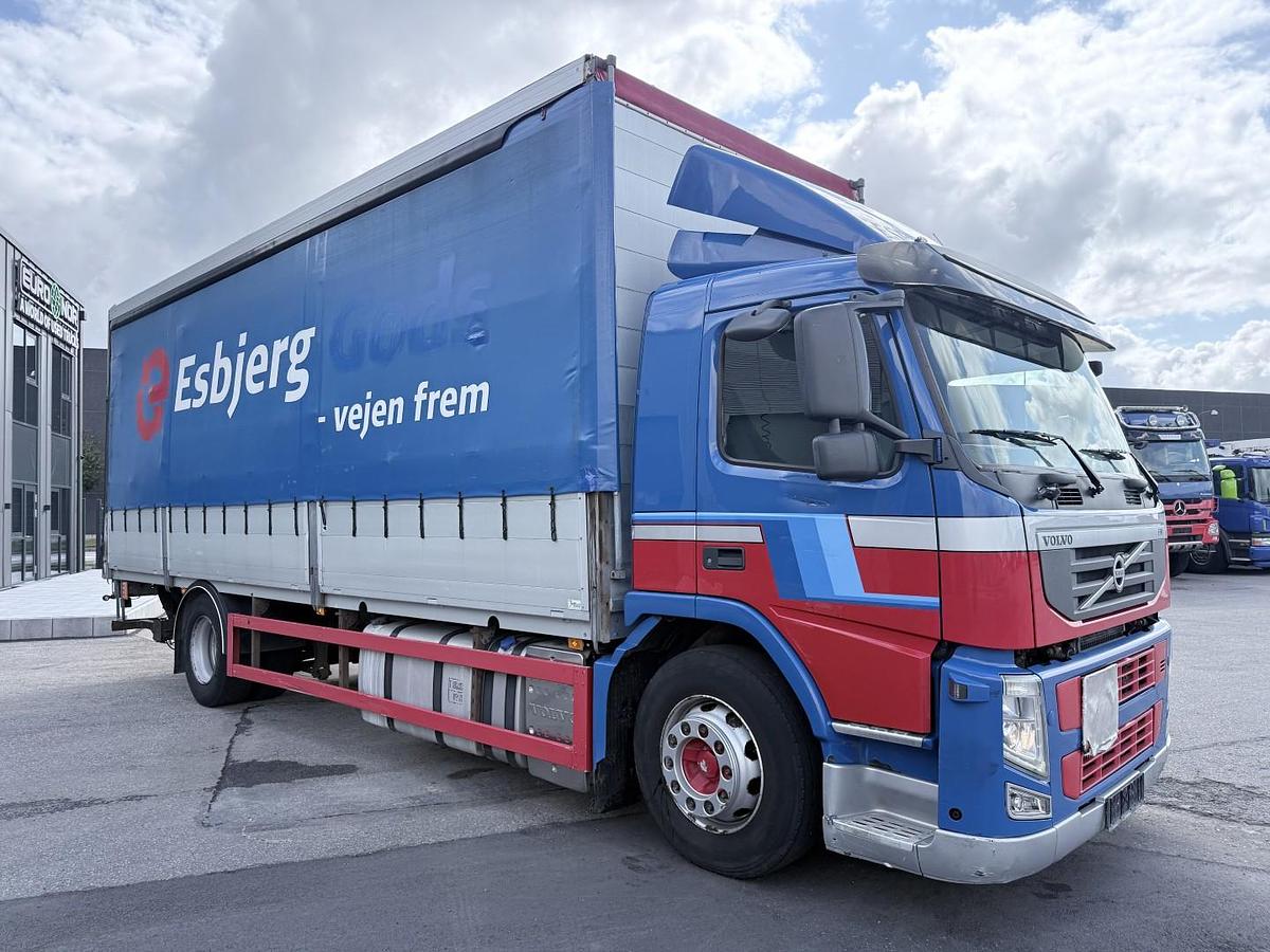 God Volvo FM 330 7,7 m 4x2 Fragtlad & lift