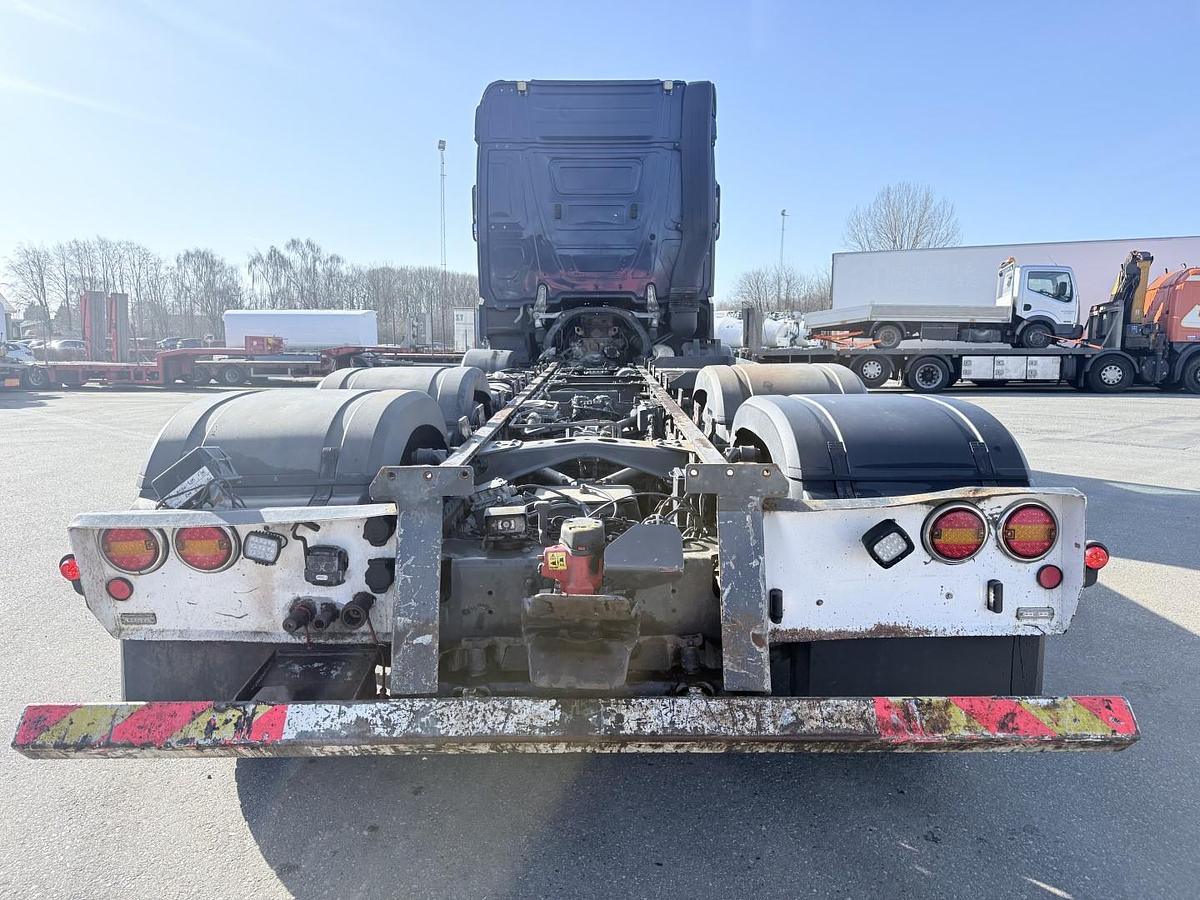 God Mercedes Arocs 3253 8x2*6 Euro 6 Chassis