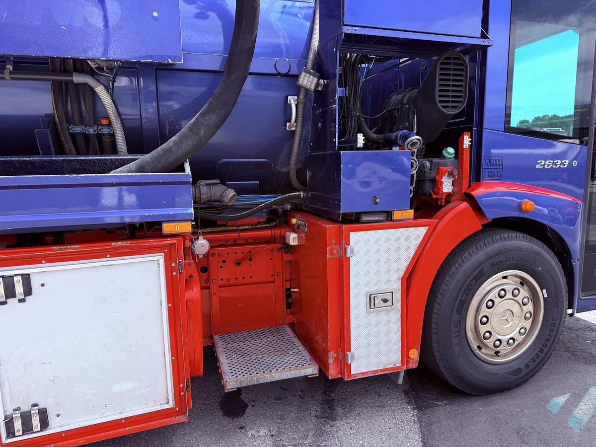 Meget god Mercedes Econic 2633 6x2*4 Hvidtved Larsen SLP309 Euro 5