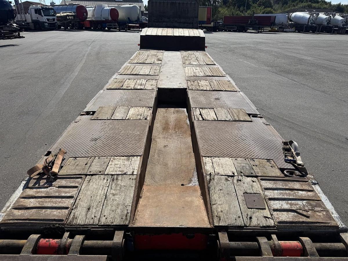 God Kel-Berg / Faymonville 4 akslet Udtræks Maskintrailer