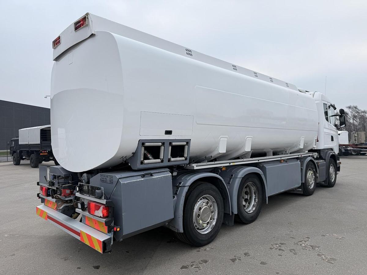 Meget god 2014 Scania G450 8x2*6 24.000 l. ADR Tank Euro 6