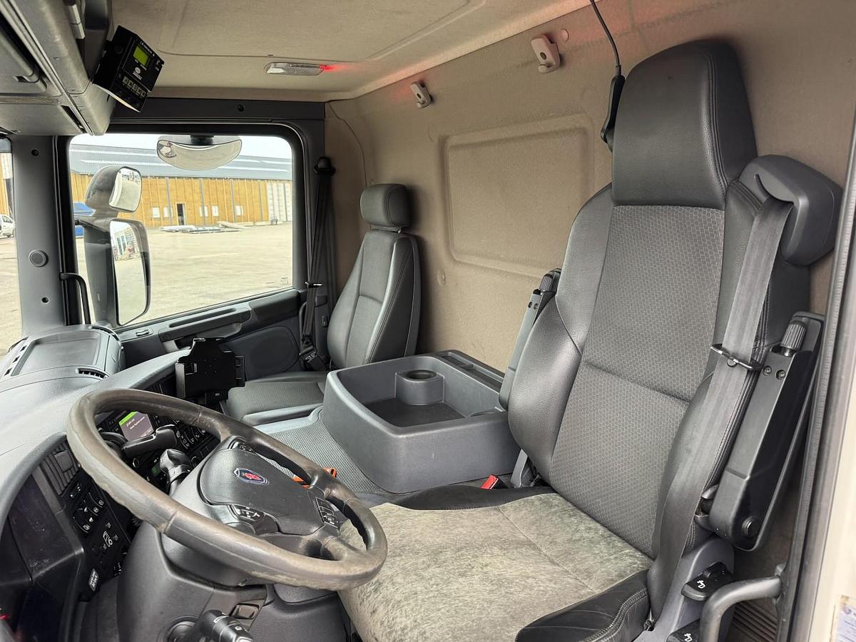 God Scania Scania P320 6x2*4 Carrier Supra 1250 Mt 9.90 m. kasse