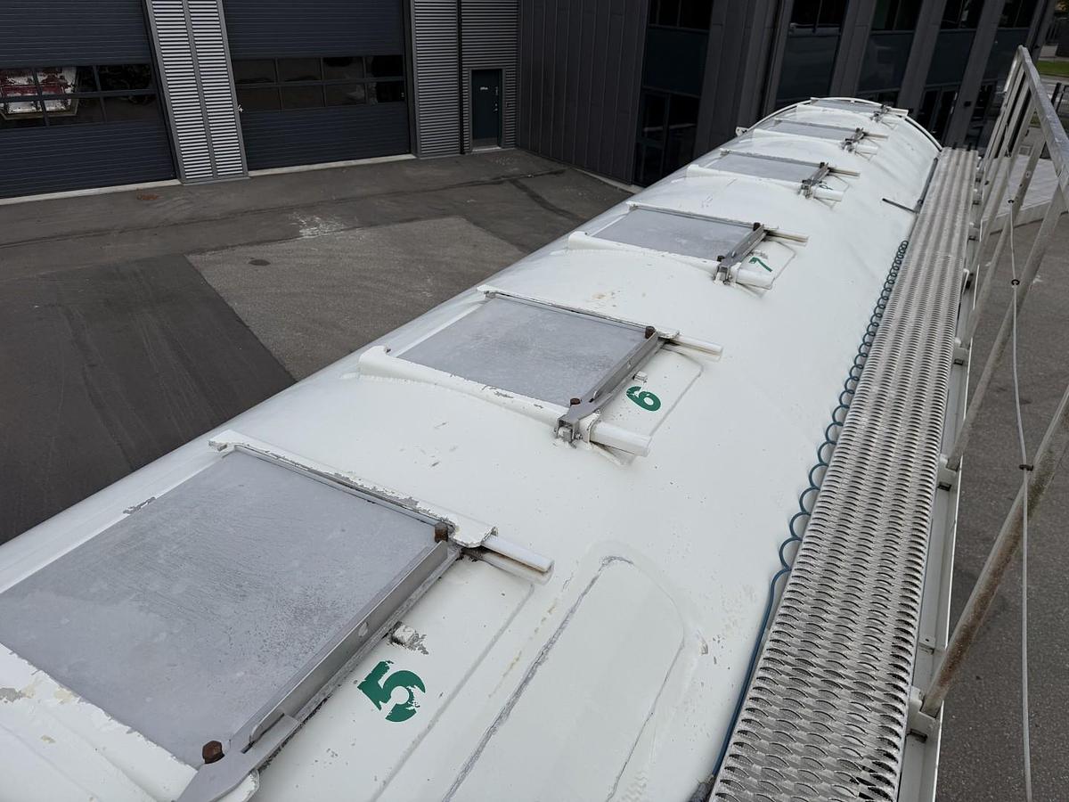 God 2013 HMK Bilcon  30 t. 42 m3 Silo Tank 6 rum