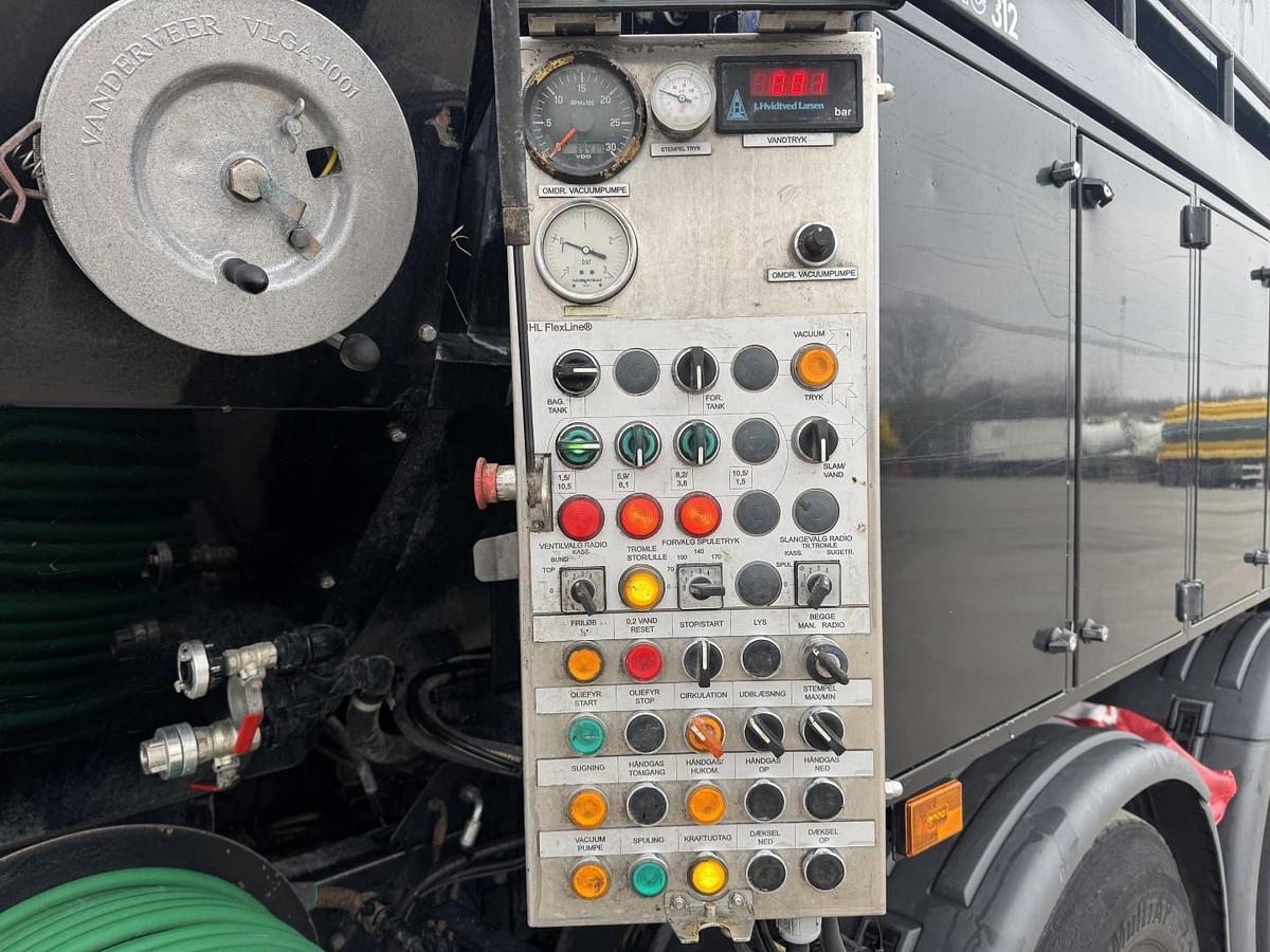 Meget god Scania P410 6x2*4 Hvidtved Larsen Flexline 312 ADR