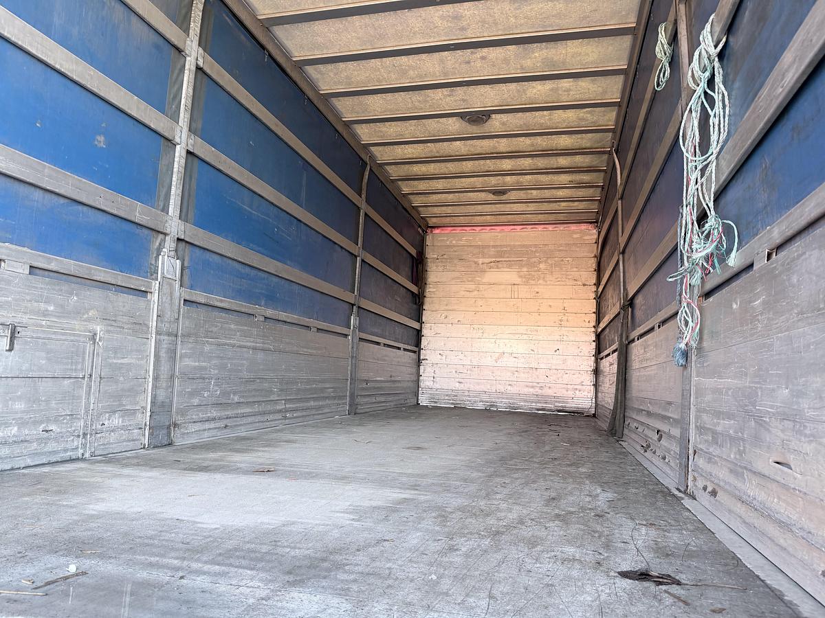 God 2012 Volvo FM 330 7,7 m Fragtlad