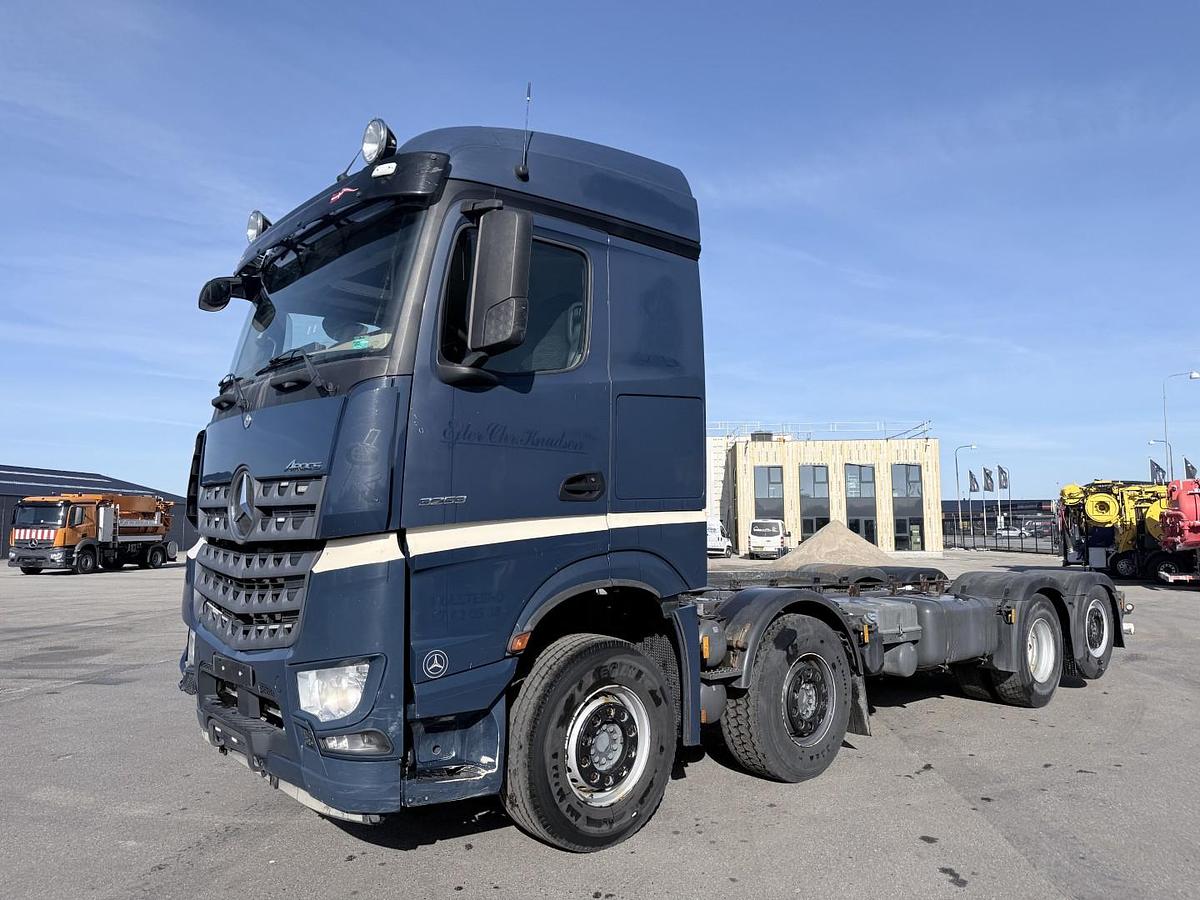God Mercedes Arocs 3253 8x2*6 Euro 6 Chassis