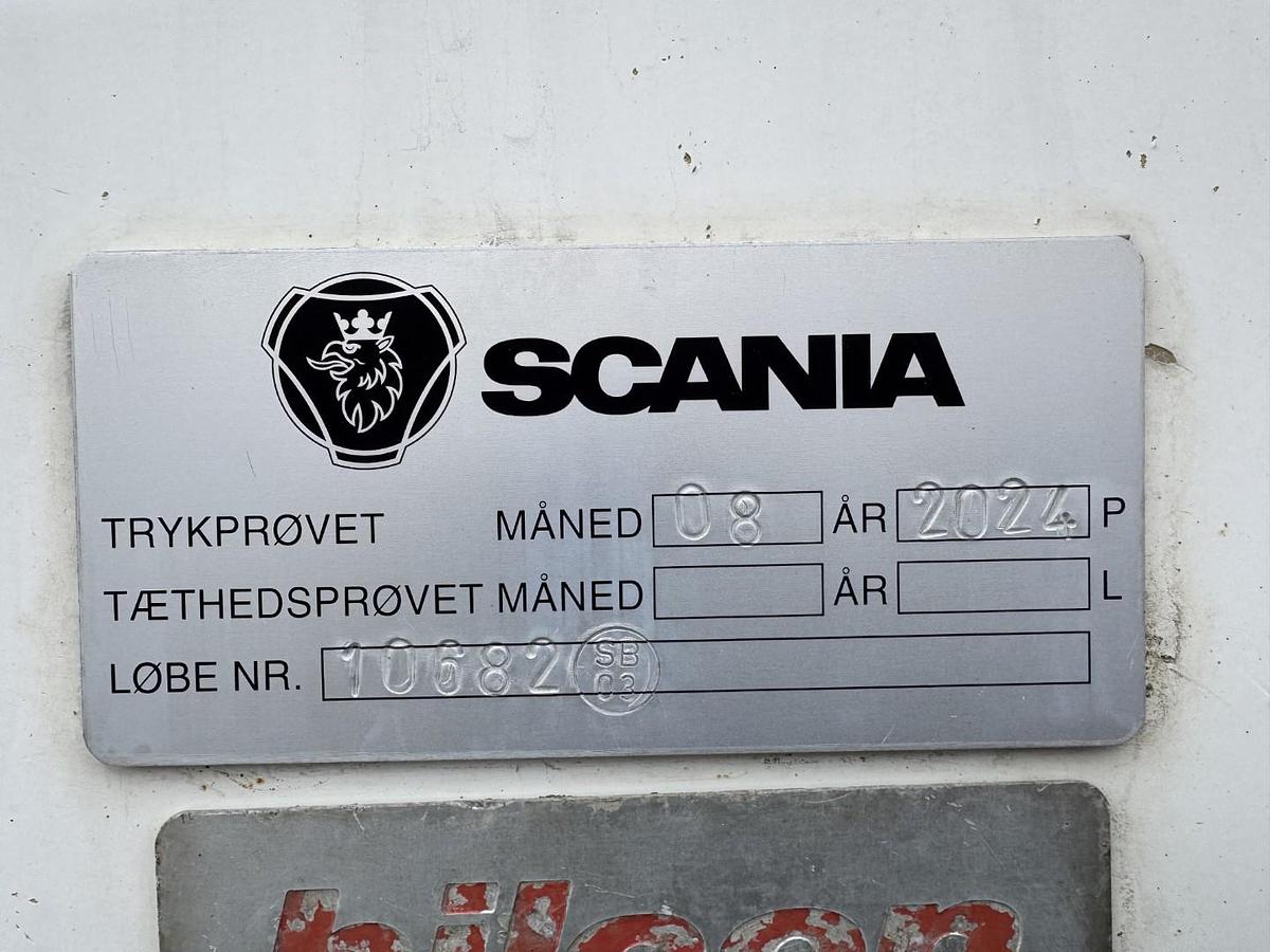 God 2000 HMK Bilcon TP-200 2 akslet 22000 L ADR tank 4 Rum