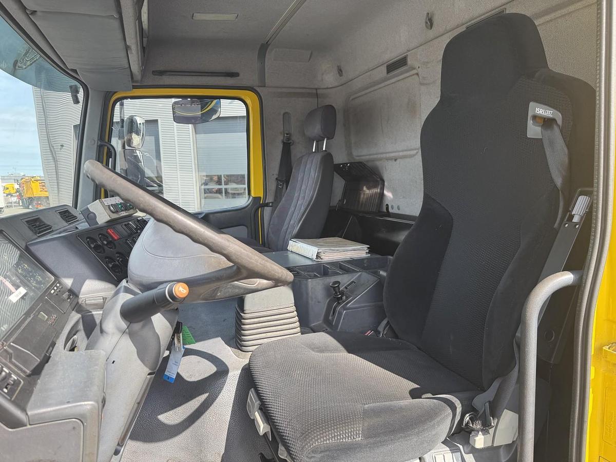 God MB Actros 4140 8x4 KOKS MEGAVAC 8000 ADR 13.500 l. Rustfri stål Tørsuger