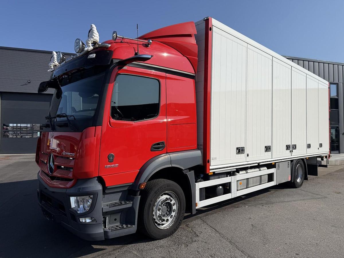 Meget god 2020 Mercedes Actros 1832 4x2 Sideåbning 8,0 m