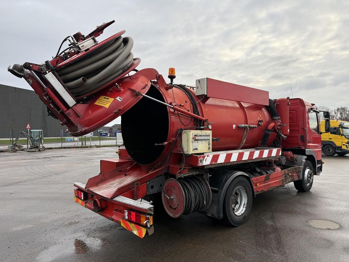 God 2000 Mercedes Atego 1523 4x2 Slamsuger