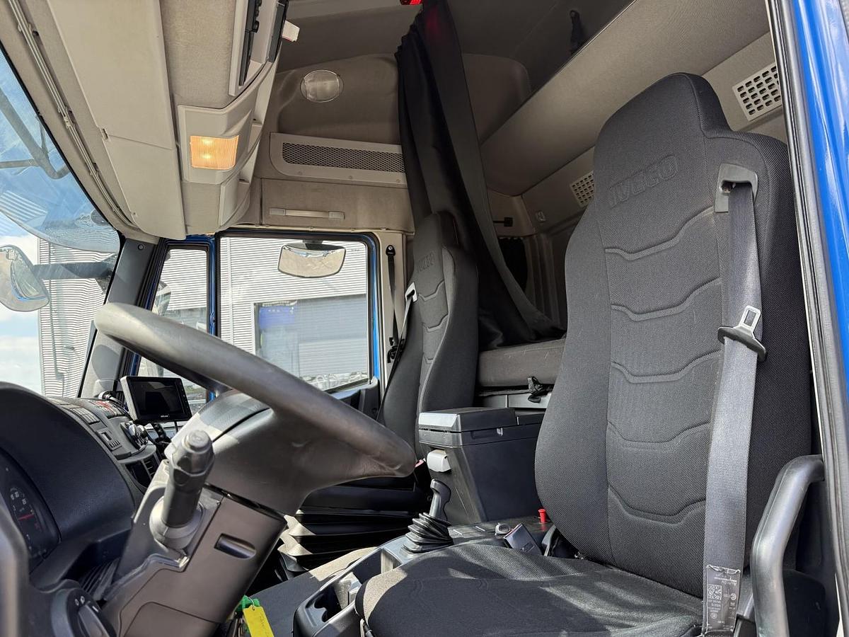 God Iveco EuroCargo 180-280 4x2 Thermo King T-1000R