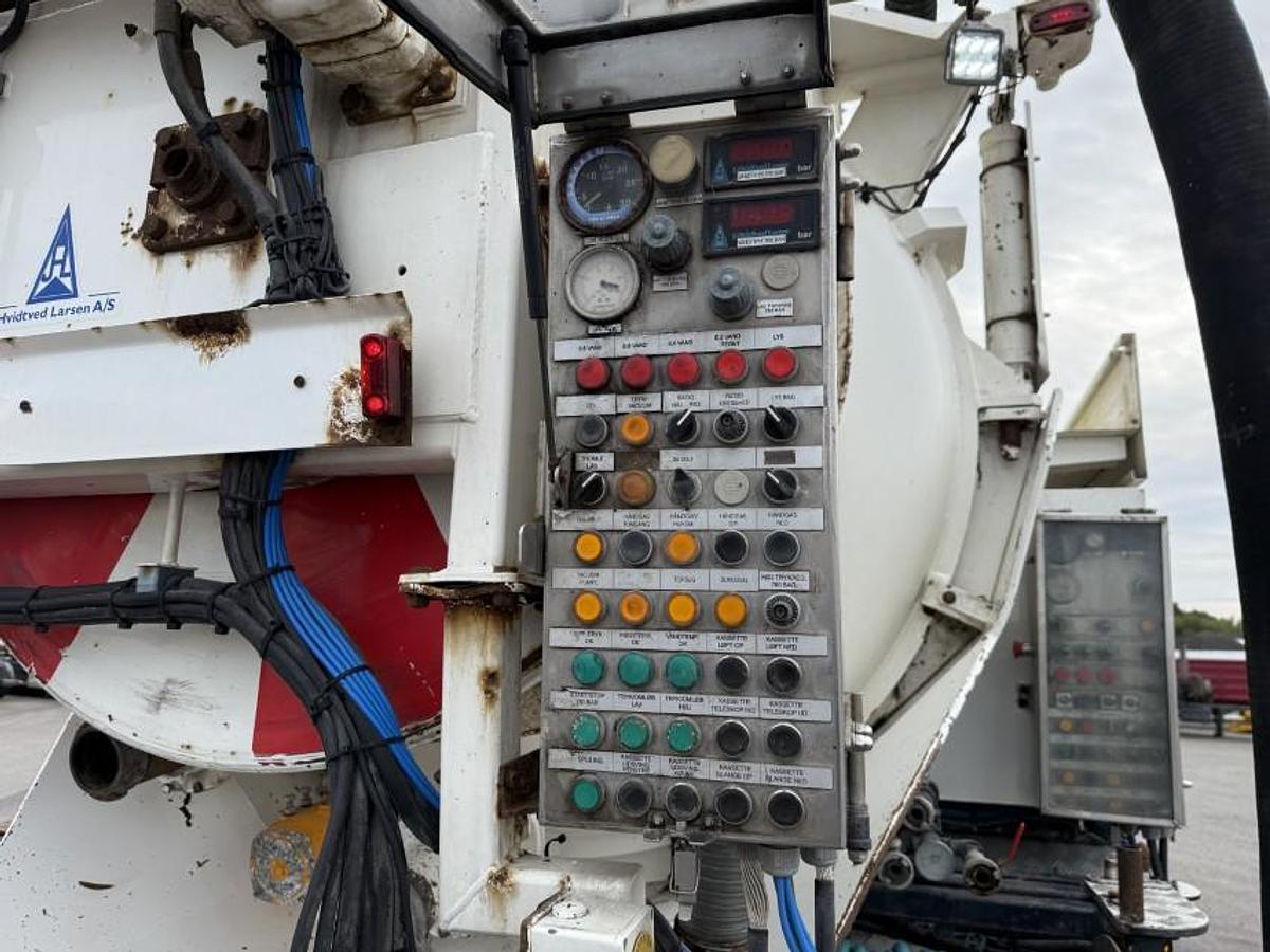 God Scania P380 LB6x2*4 Hvidtved Larsen FlexLine 310