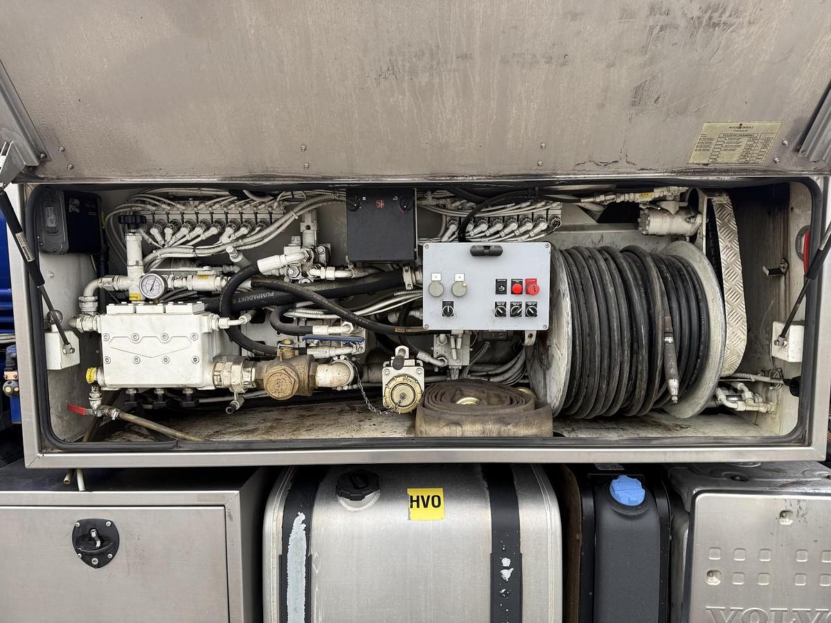 Meget god 2010 Volvo FM420 6x2*4 Interconsult 12.700 l. Rustfri Euro 5